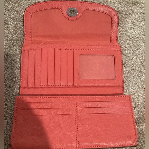 Burnt orange Coach wallet - Picture 2 of 6